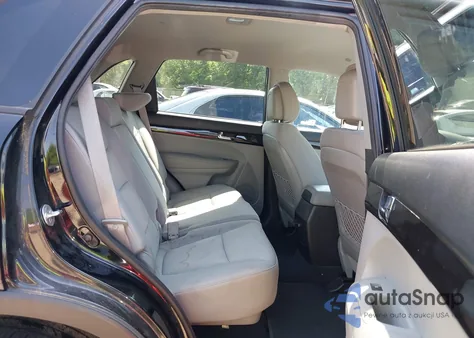 2011 Kia Sorento Lx from USA, damaged, VIN 5XYKT3A18BG172167